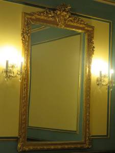 Casa Capşa-Blue Saloon, oglinda